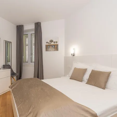 Il Cetro 伊莉斯市中心旅館 3* Split